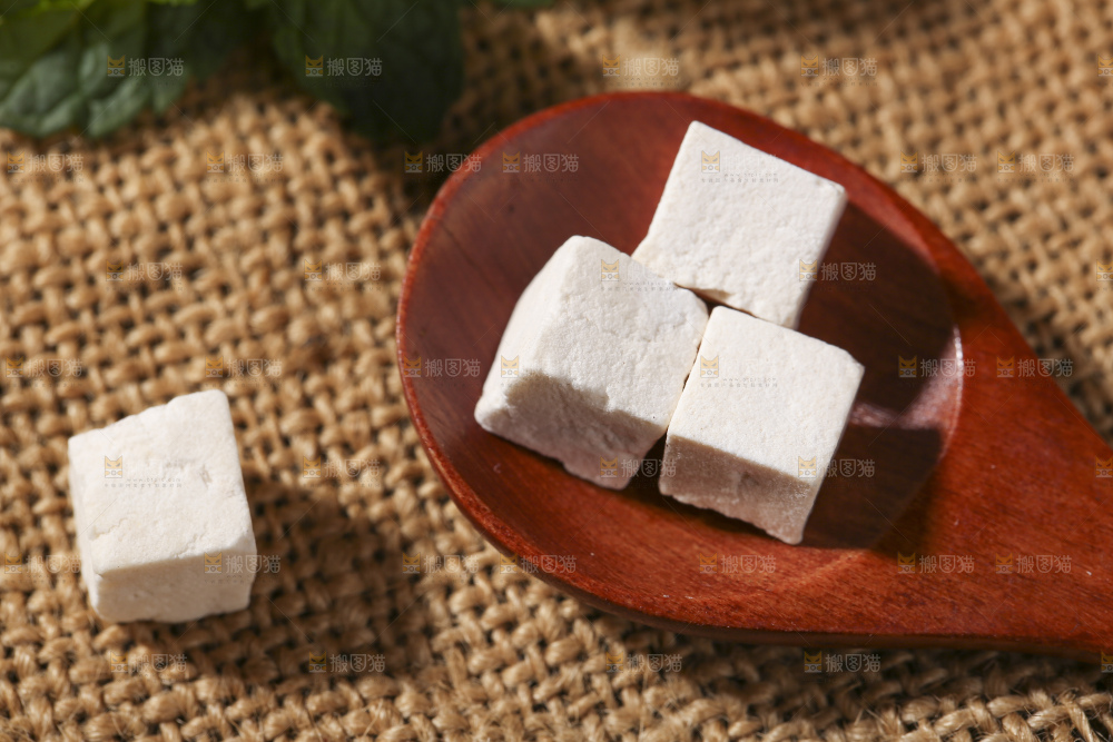 深底上的茯苓