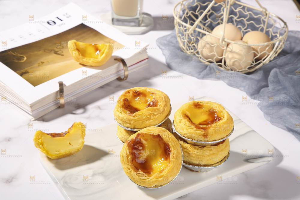 浅底上的葡式蛋挞