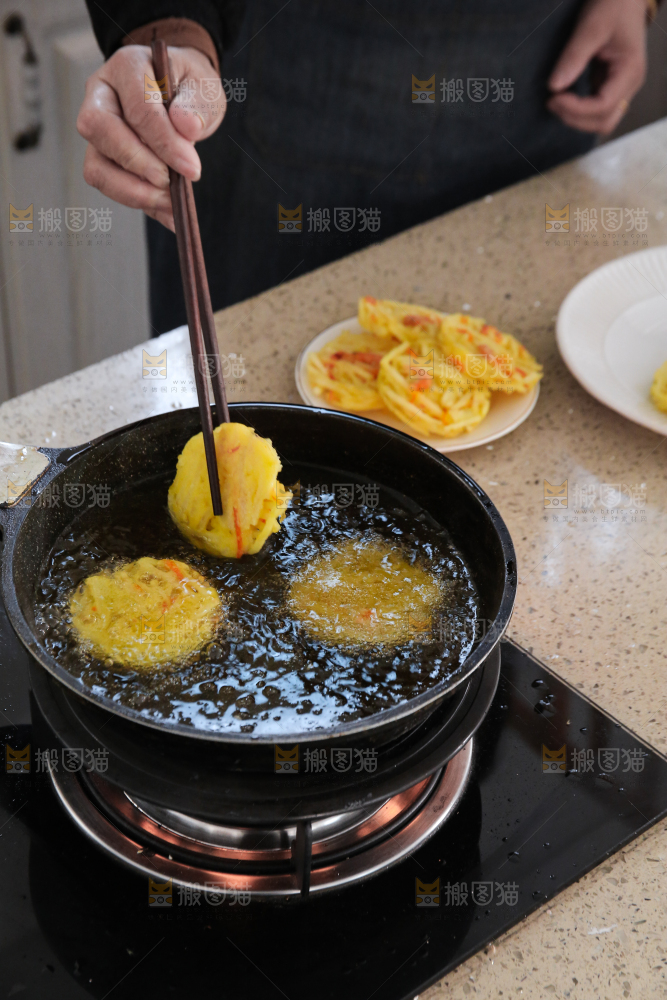 炸薯饼