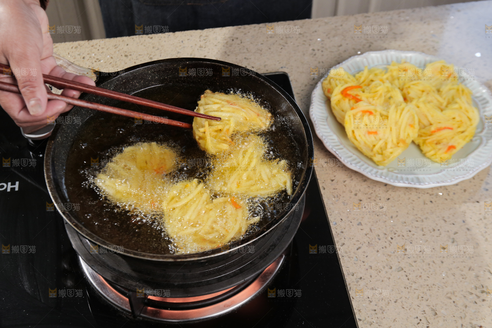 炸薯饼