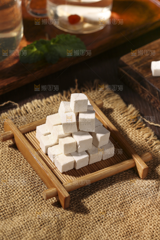 深底上的茯苓