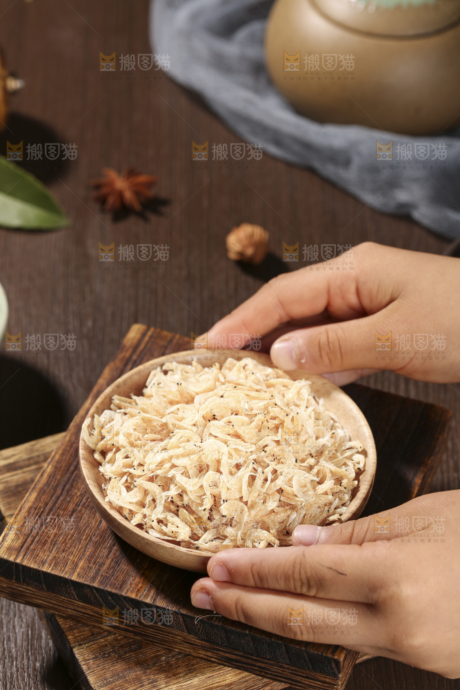 深底上的虾米皮