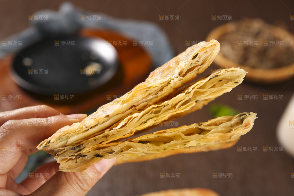 深底上的锅盔