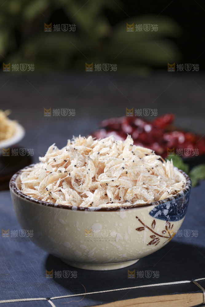 深底上的虾米皮