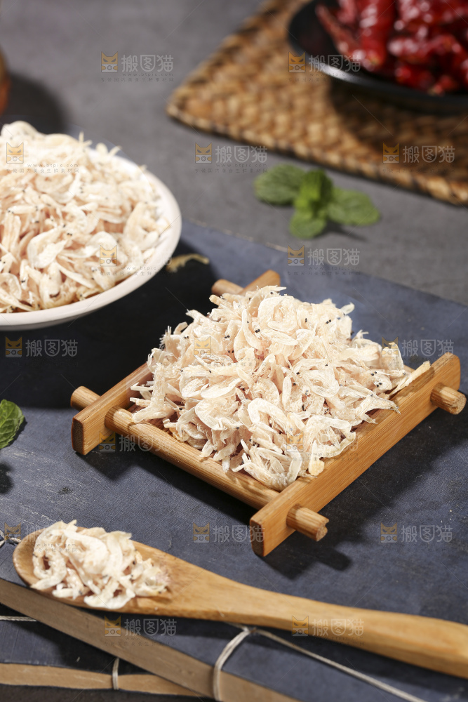 深底上的虾米皮
