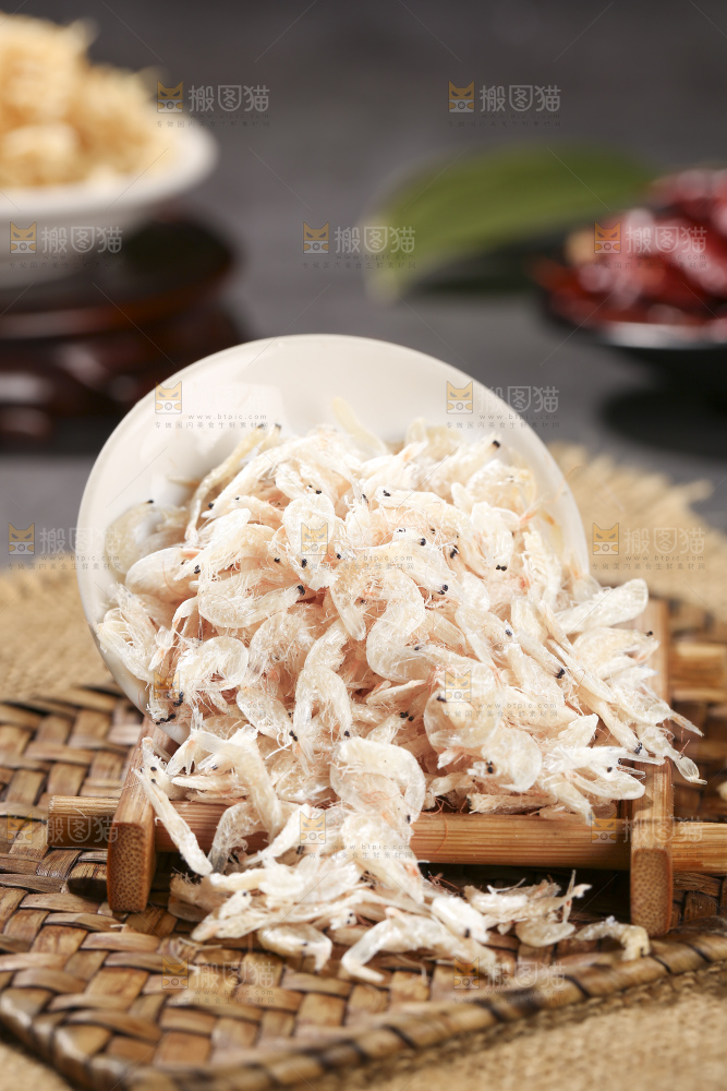 深底上的虾米皮