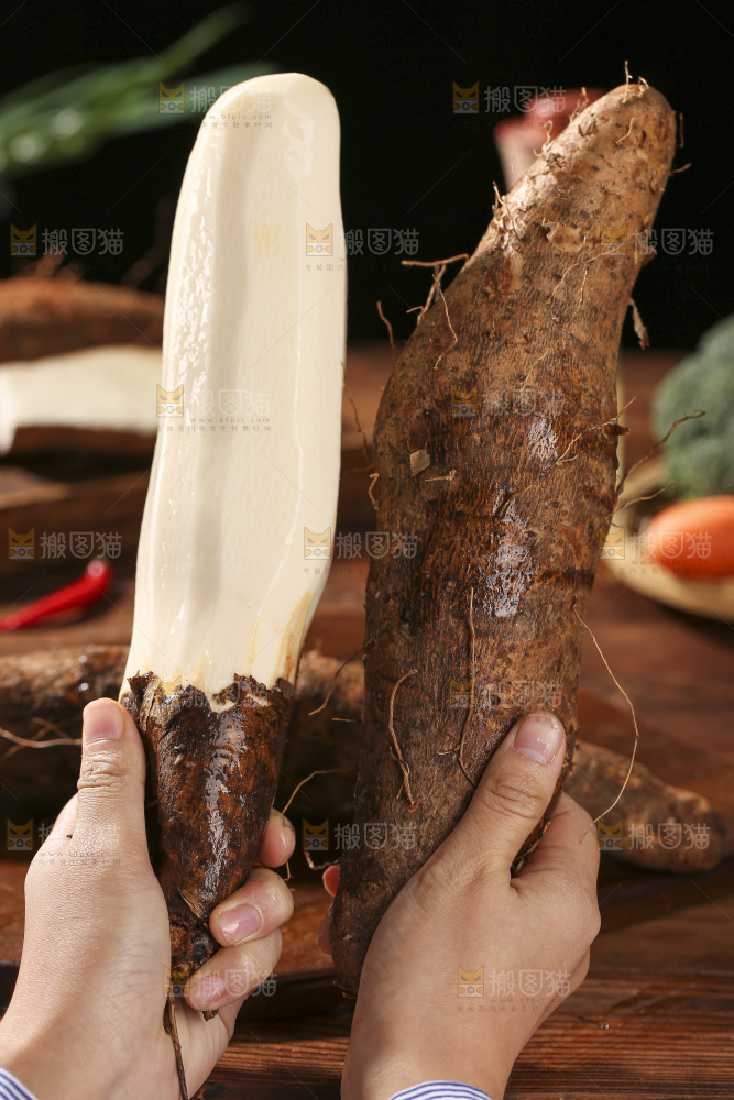 深底上放着灵芝山药