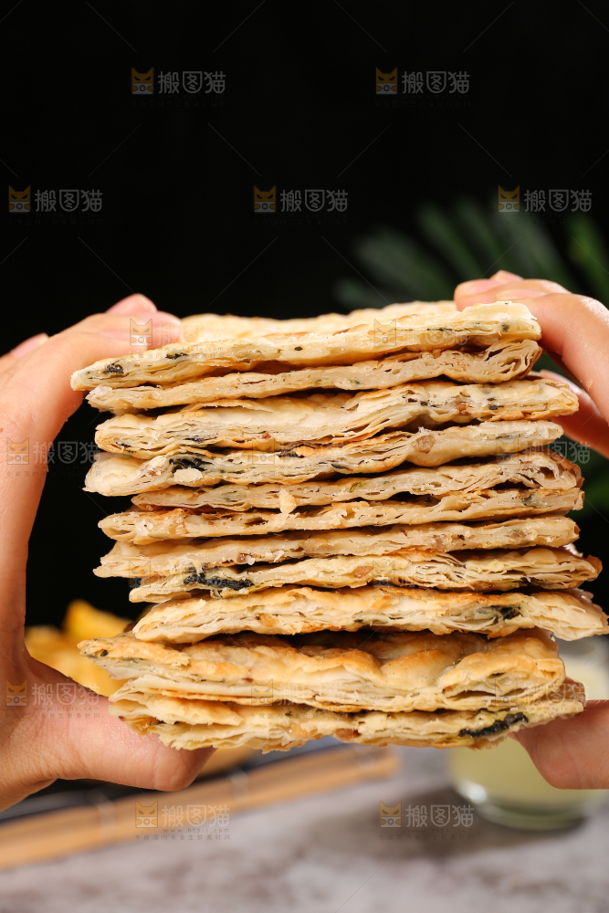 深底上的锅盔