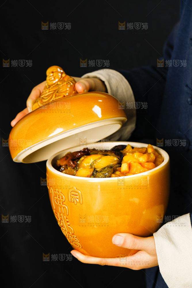 深底上的佛跳墙食材