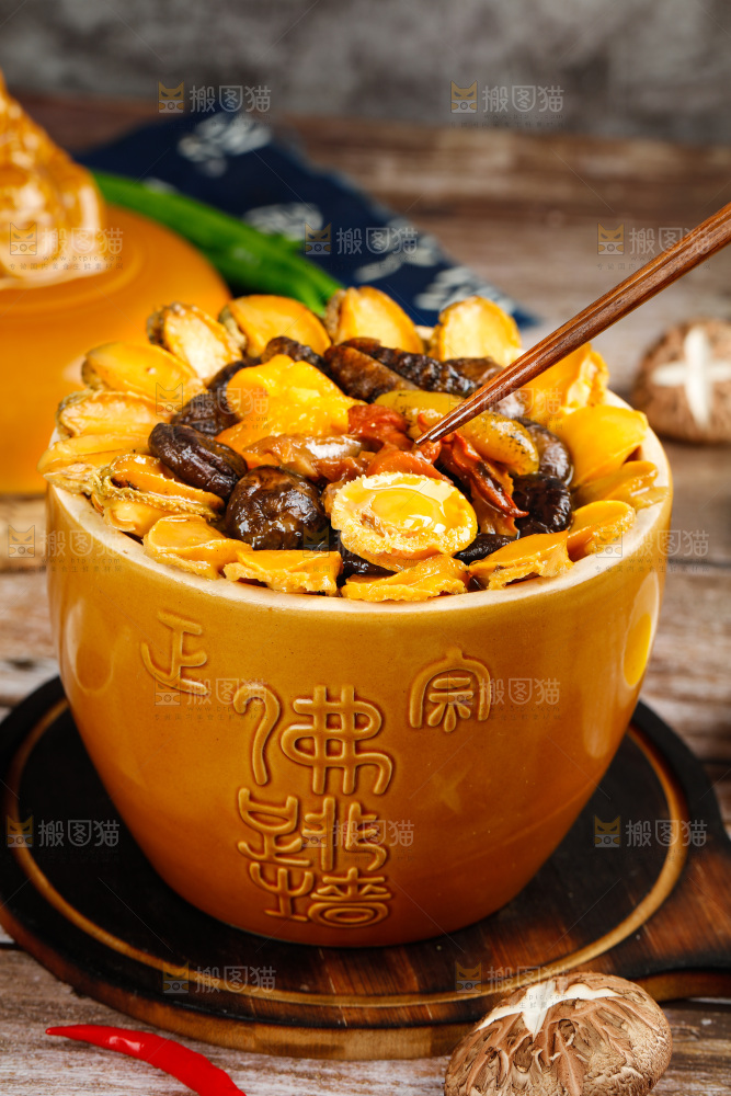 深底上的佛跳墙食材