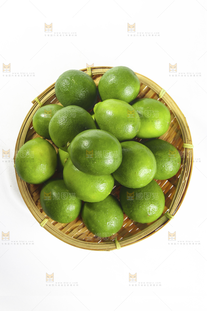白底上的无籽香水柠檬
