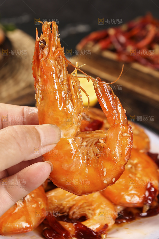 深底上的香辣大虾