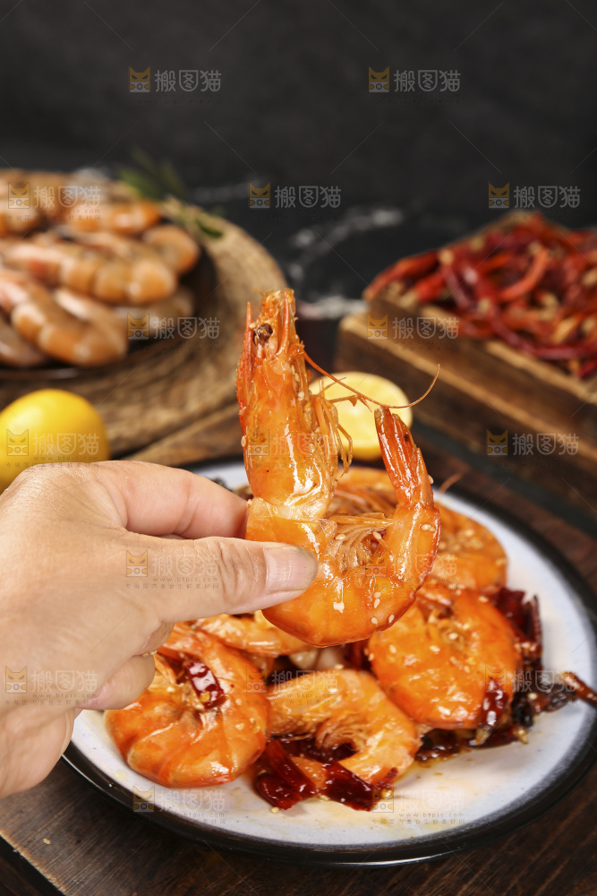 深底上的香辣大虾