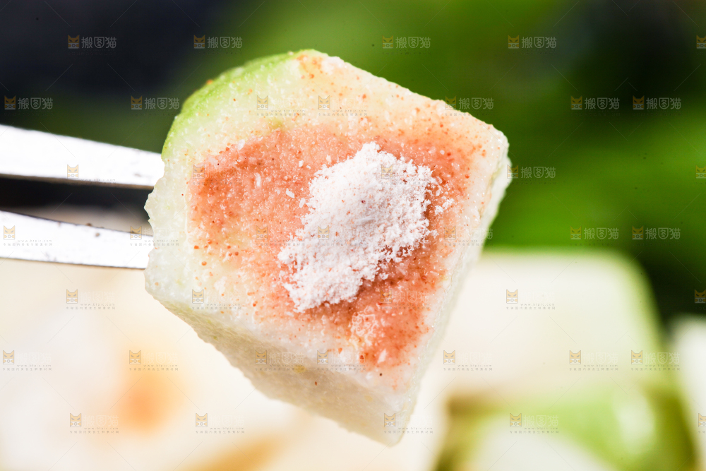 深底上的白心芭乐