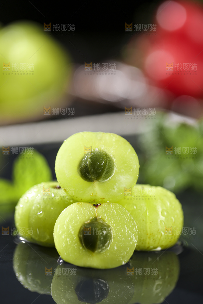 深底上的油甘果