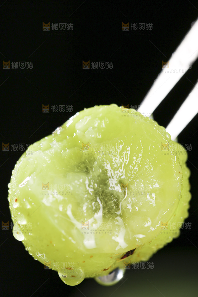 深底上的油甘果