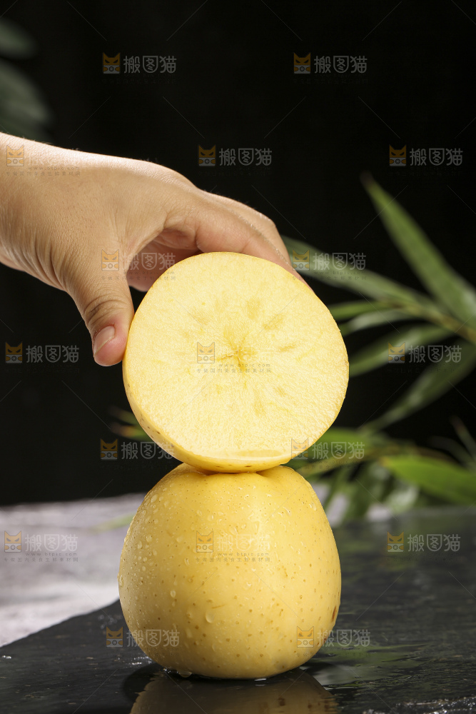 深底上的维纳斯苹果