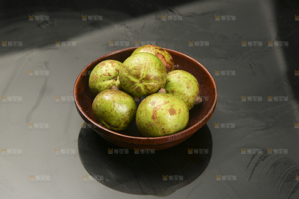 深底上的山茶油