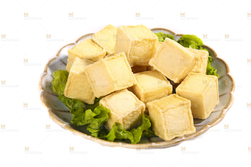 白底上的火锅丸子