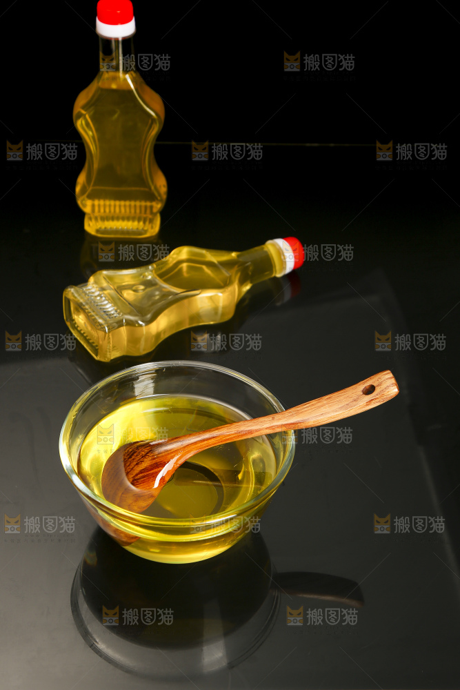 深底上的山茶油