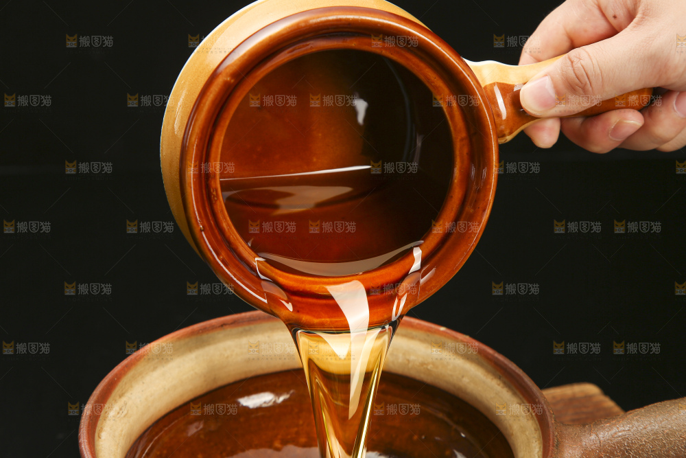深底上的山茶油