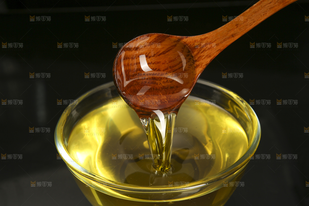 深底上的山茶油