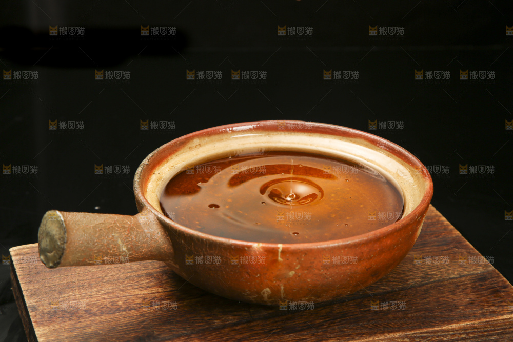 深底上的山茶油