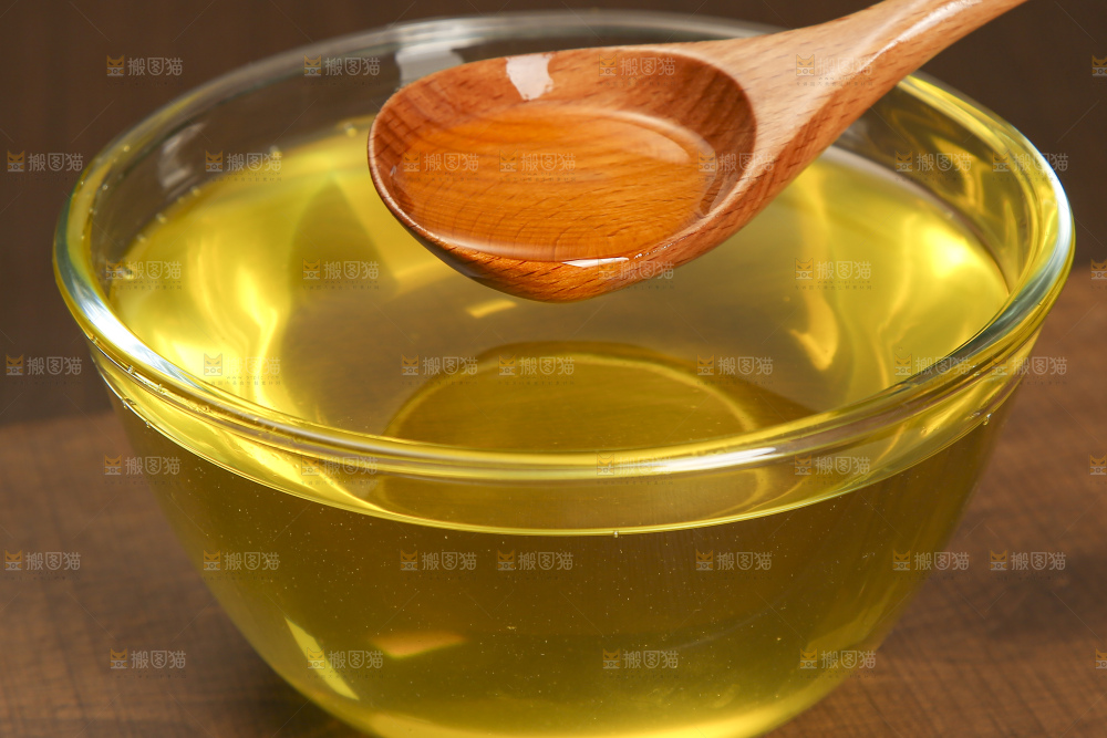 深底上的山茶油