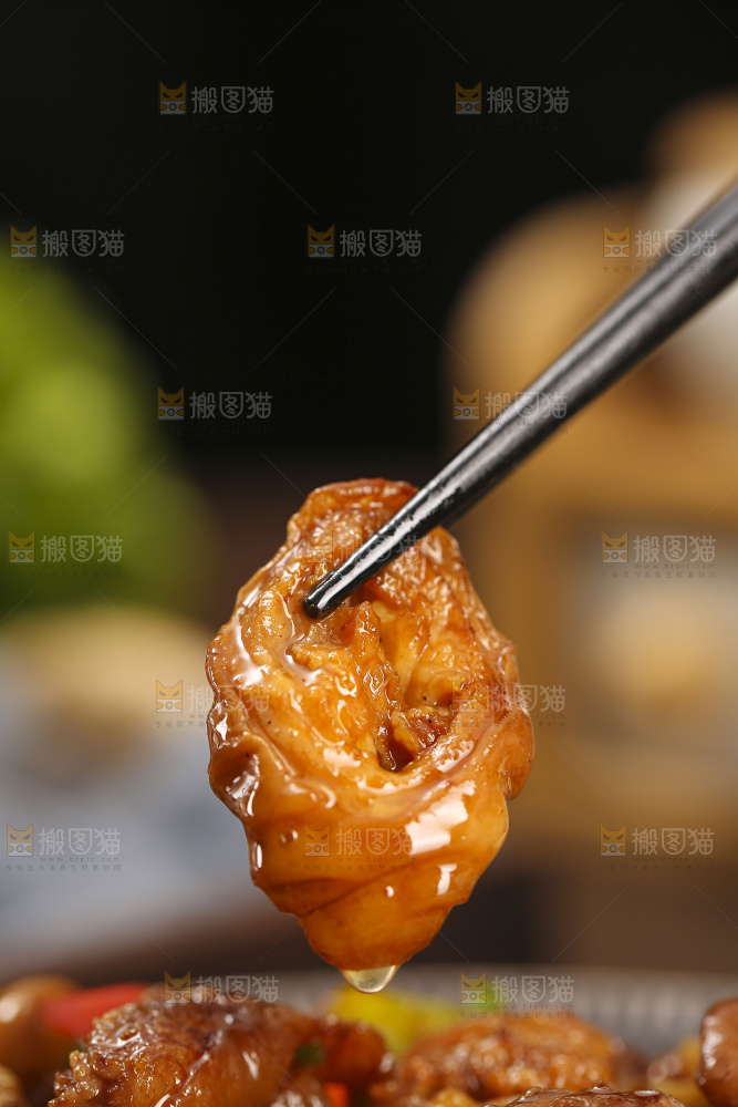 深底上的炒肥肠