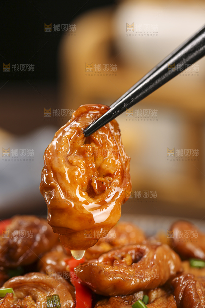 深底上的炒肥肠