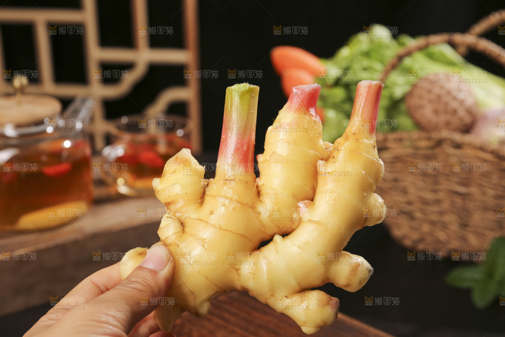 深底上的小黄姜
