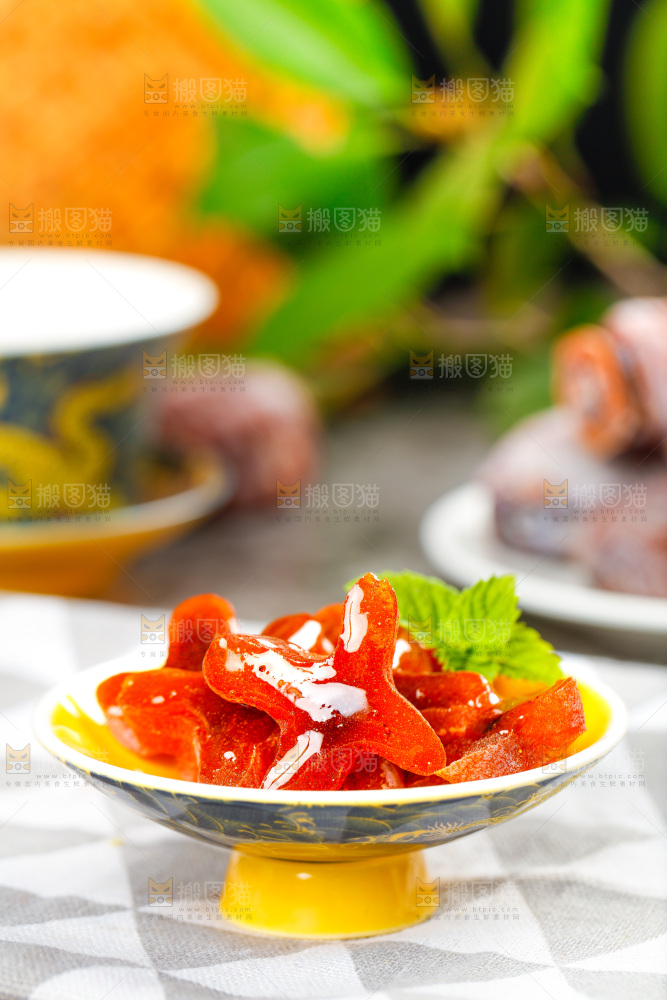 浅底上的吊柿饼