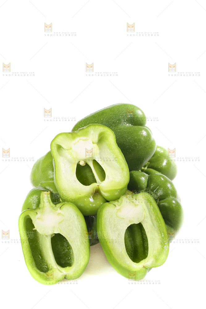 白底上的青圆椒