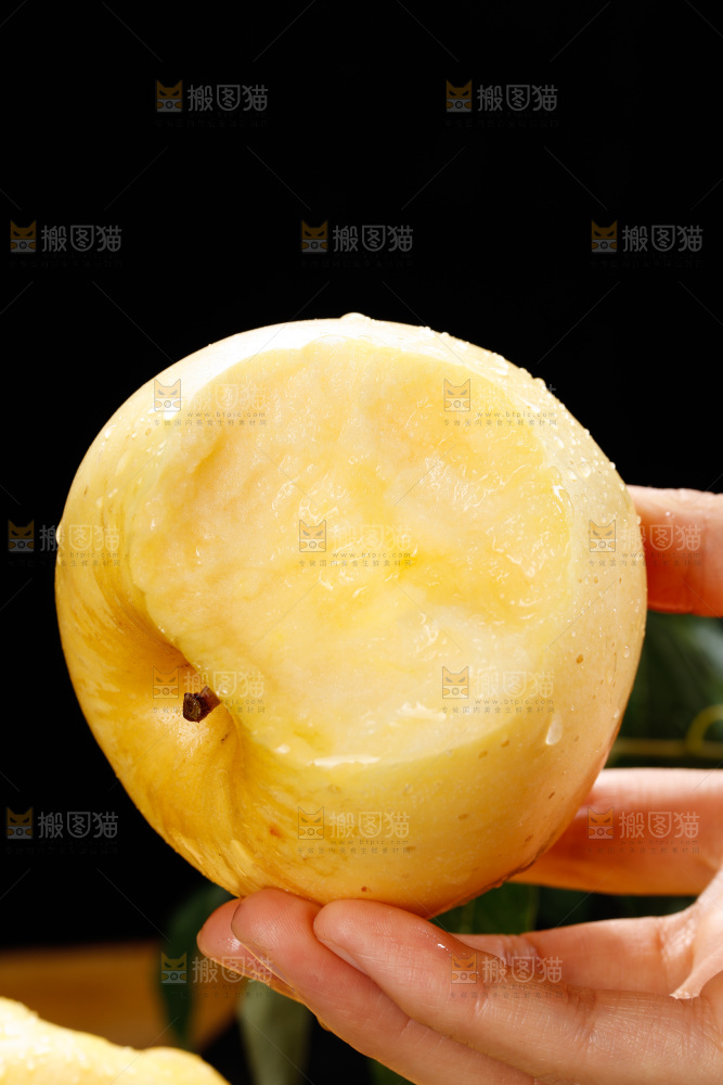 深底上的维纳斯苹果