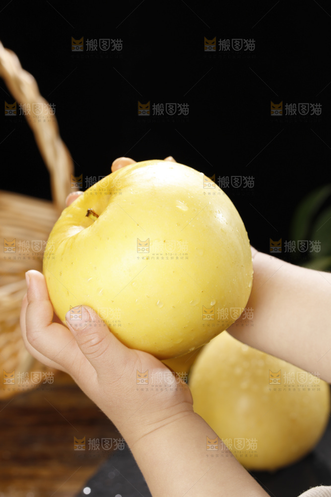 深底上的维纳斯苹果