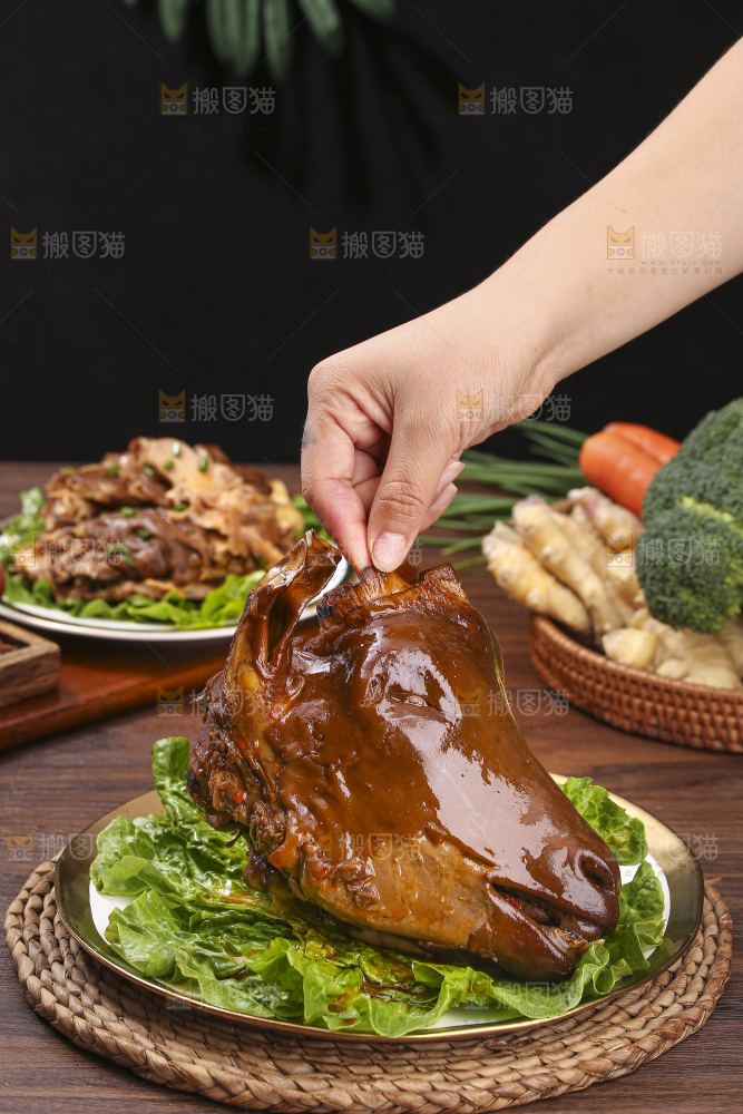 深底上的羊头肉