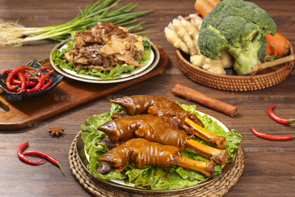 深底上的羊蹄