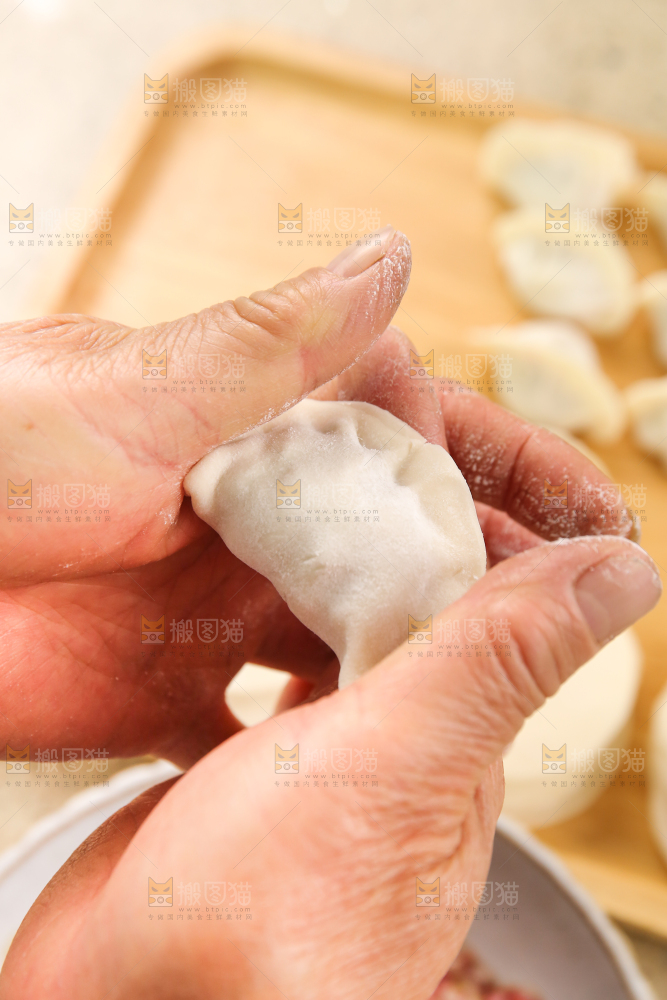 手工牛肉饺子制作