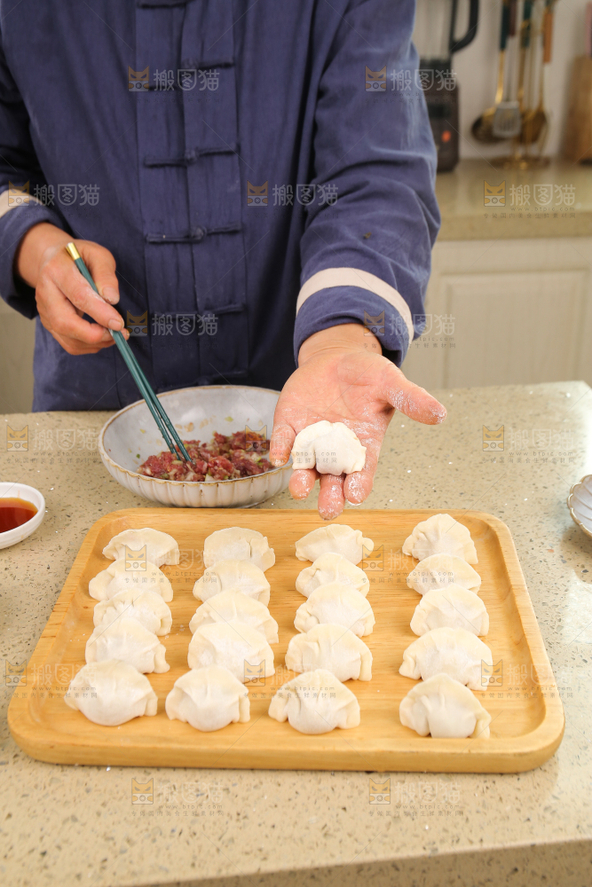 手工牛肉饺子制作