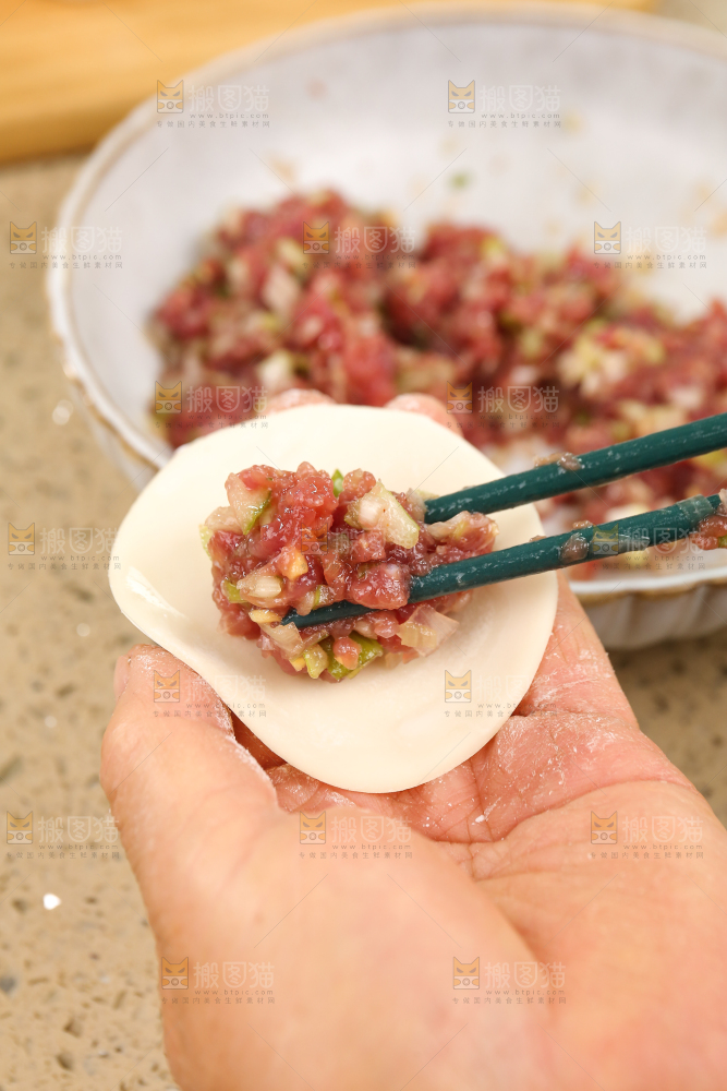 手工牛肉饺子制作