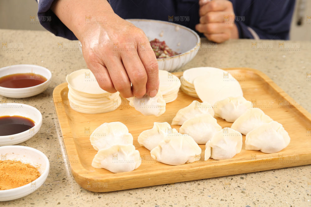 手工牛肉饺子制作