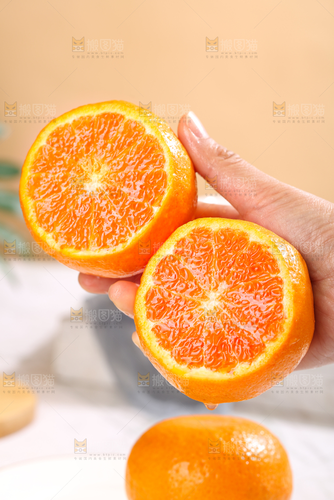 浅底上的爱媛果冻橙