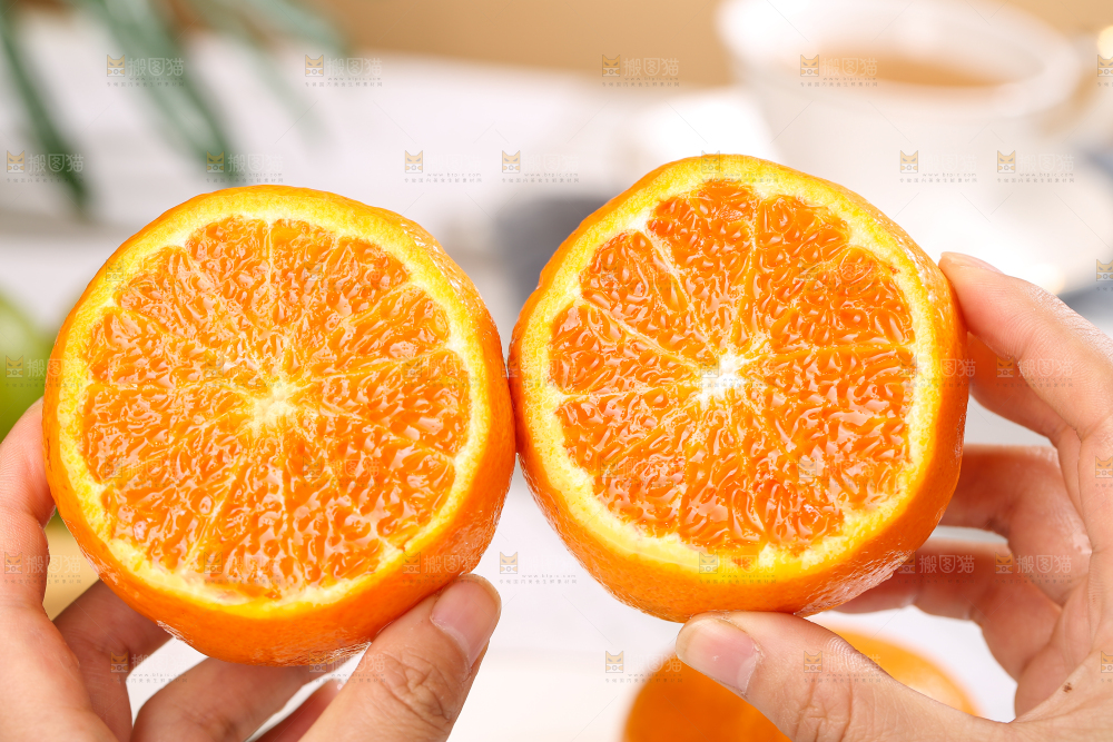 浅底上的爱媛果冻橙