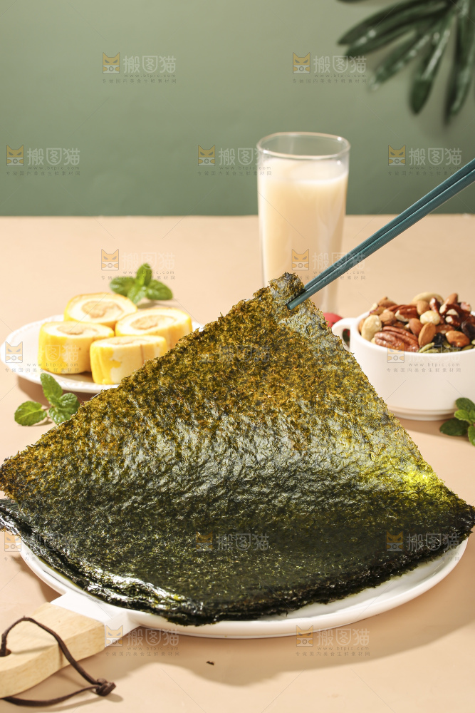 浅底上的海苔卷