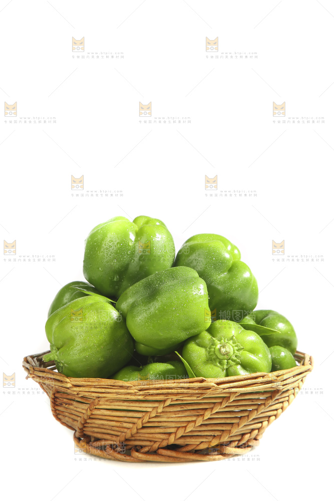 白底上的青圆椒