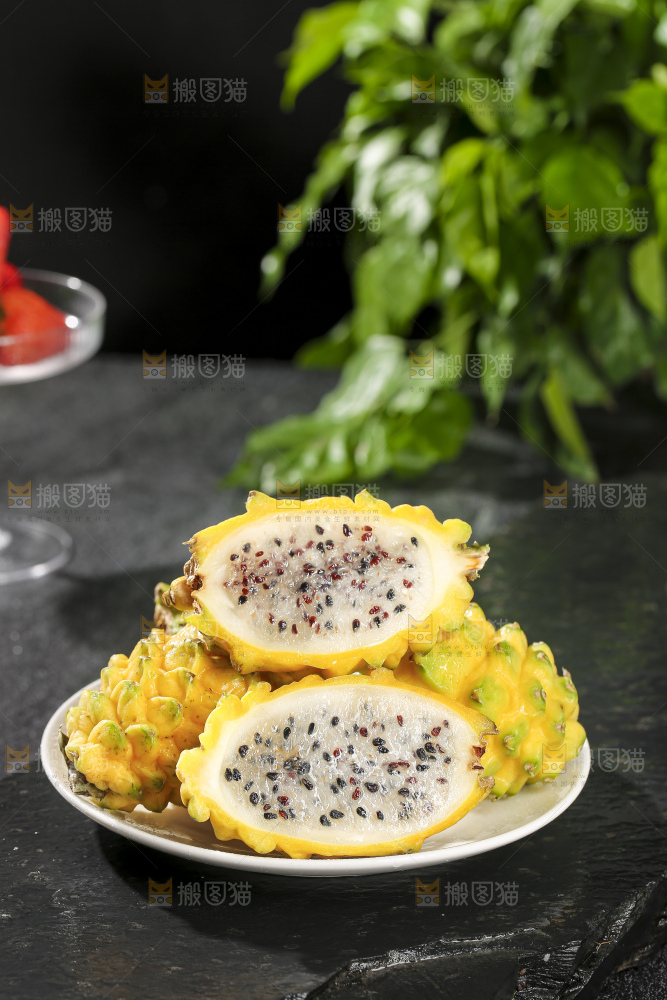 深底上的燕窝果