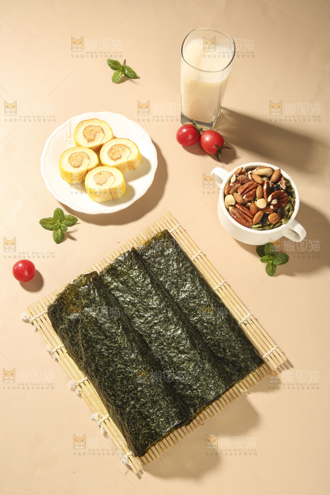 浅底上的海苔卷