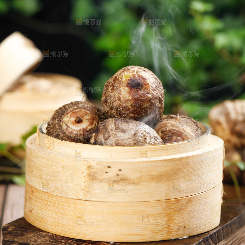 木板上一笼小香芋