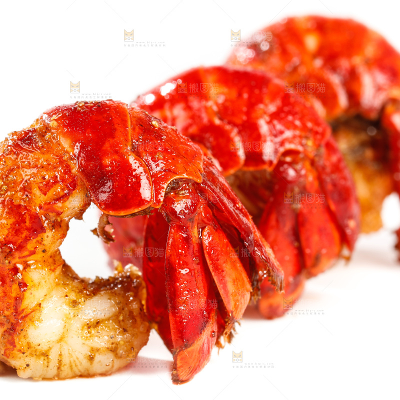 白底上的即食虾尾