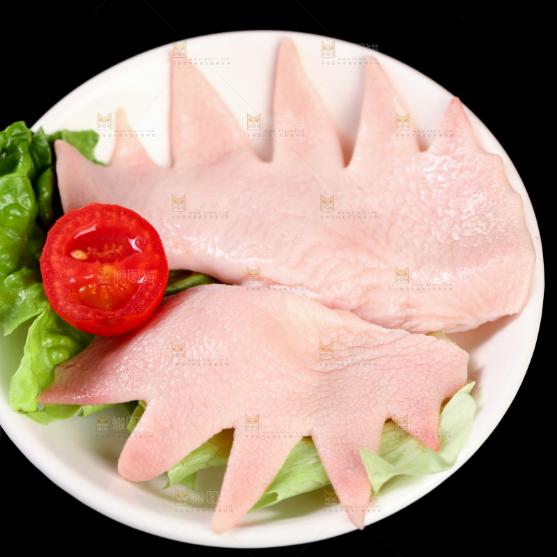 黑底上一盘新鲜鸡冠